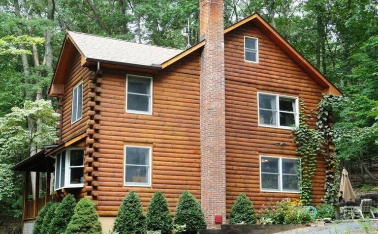 Rochester Hills' Unique Roofing Style